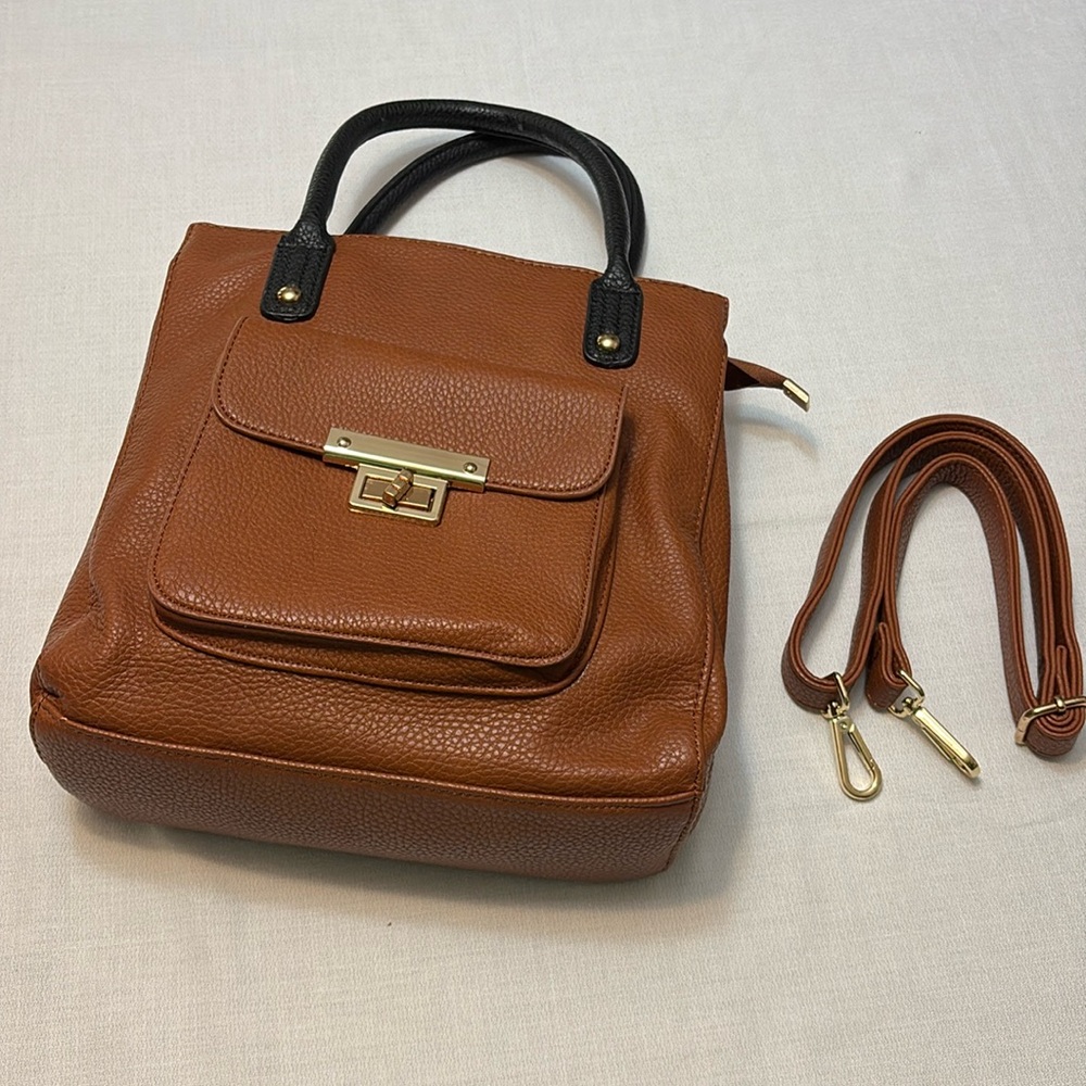 Pebble Grain Conceal & Carry Crossbody Tote Bag - Like New!